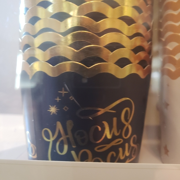 Hloween Hocus Pocus baking cups - Picture 5 of 9